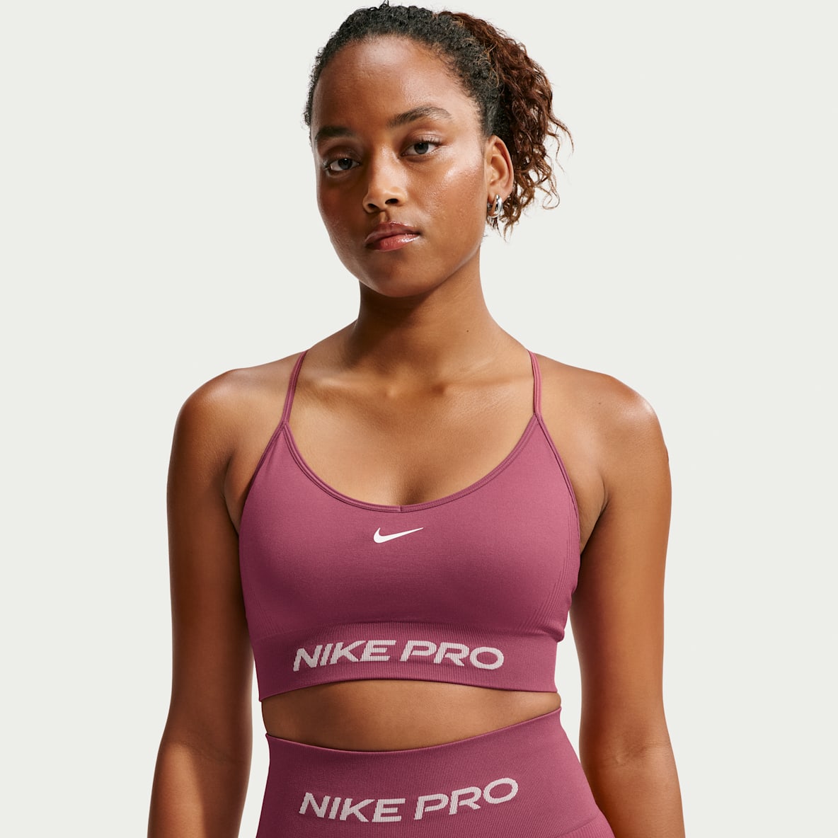 Nike Pro Seamless — Women's Light-Support Padded Sports Bra