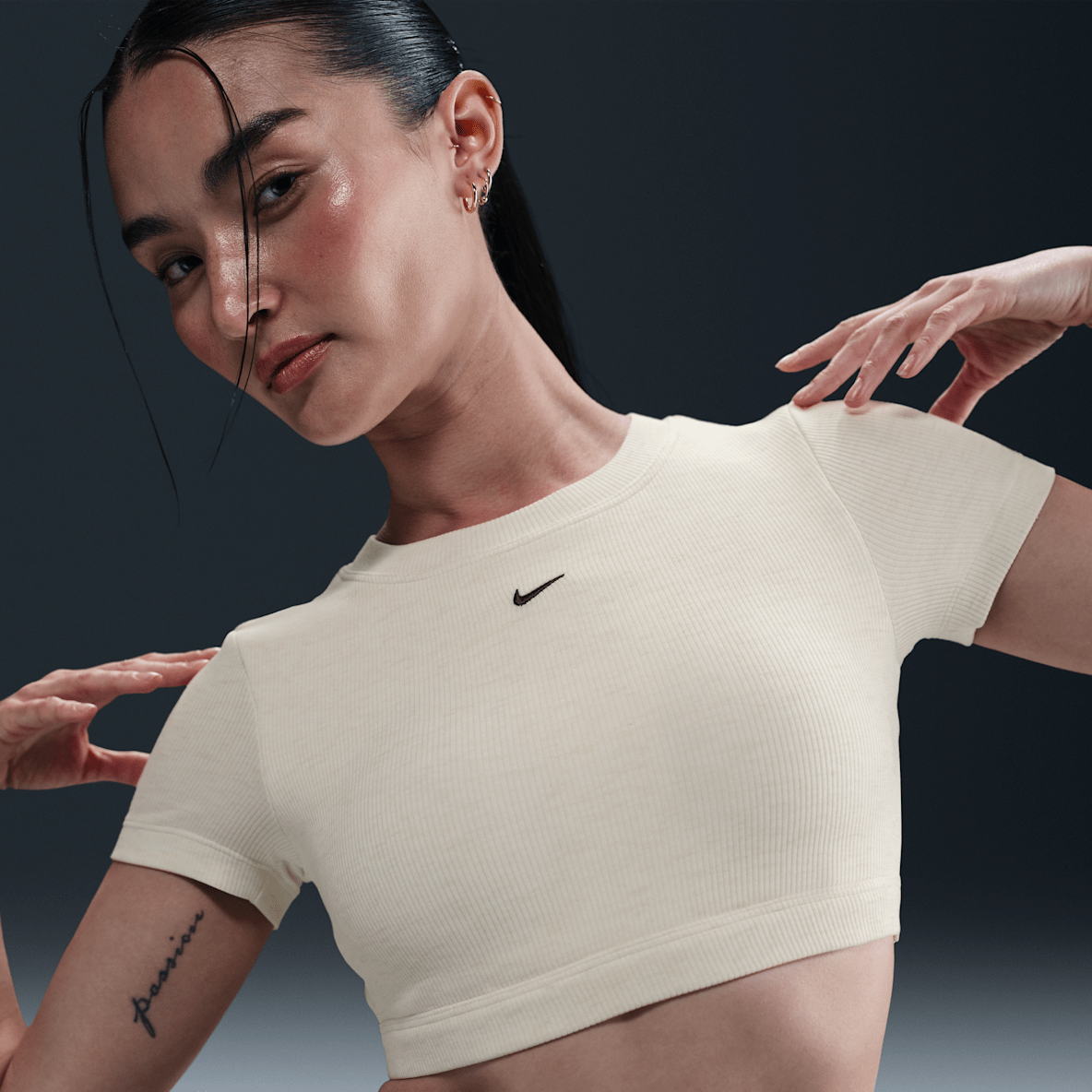 Nike Sportswear Classic Nike Sportswear Classic Women's Light-Support Baby Tee Bra