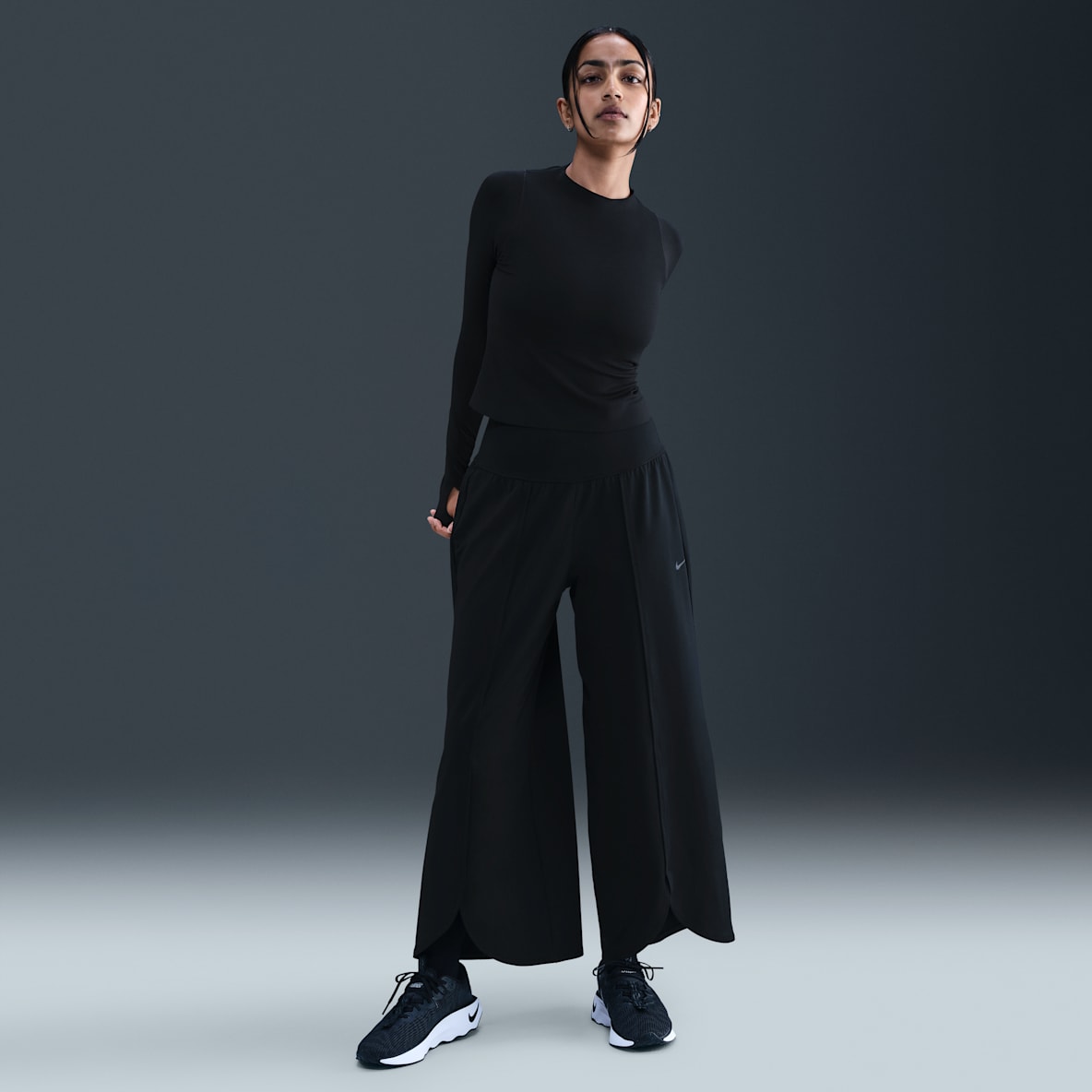 Nike One Relaxed Nike One Relaxed Women's Dri-FIT High-Waisted Pants
