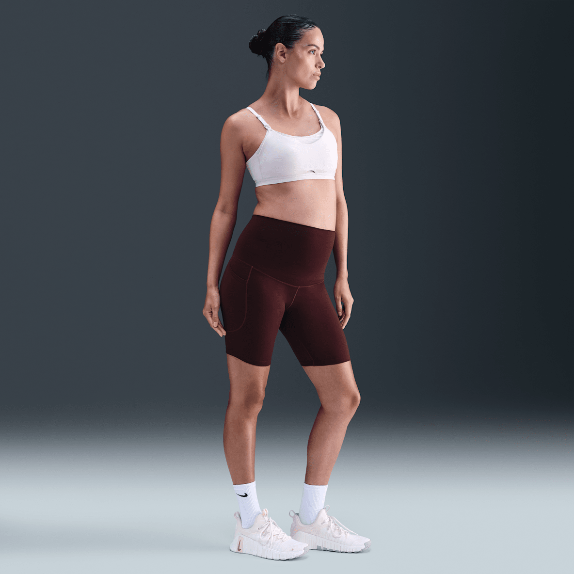 Nike (M) One Nike (M) One Shorts da ciclista 20 cm a vita alta Dri-FIT con tasche (Maternità) – Donna