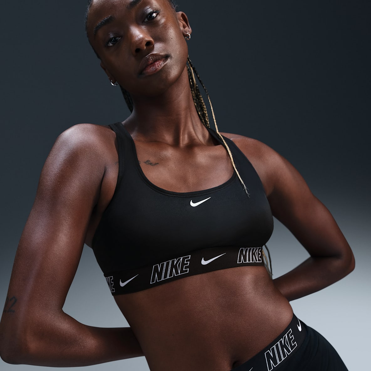 Nike Swim Fusion Logo Tape Nike Swim Fusion Logo Tape Playera bikini de espalda deportiva para mujer