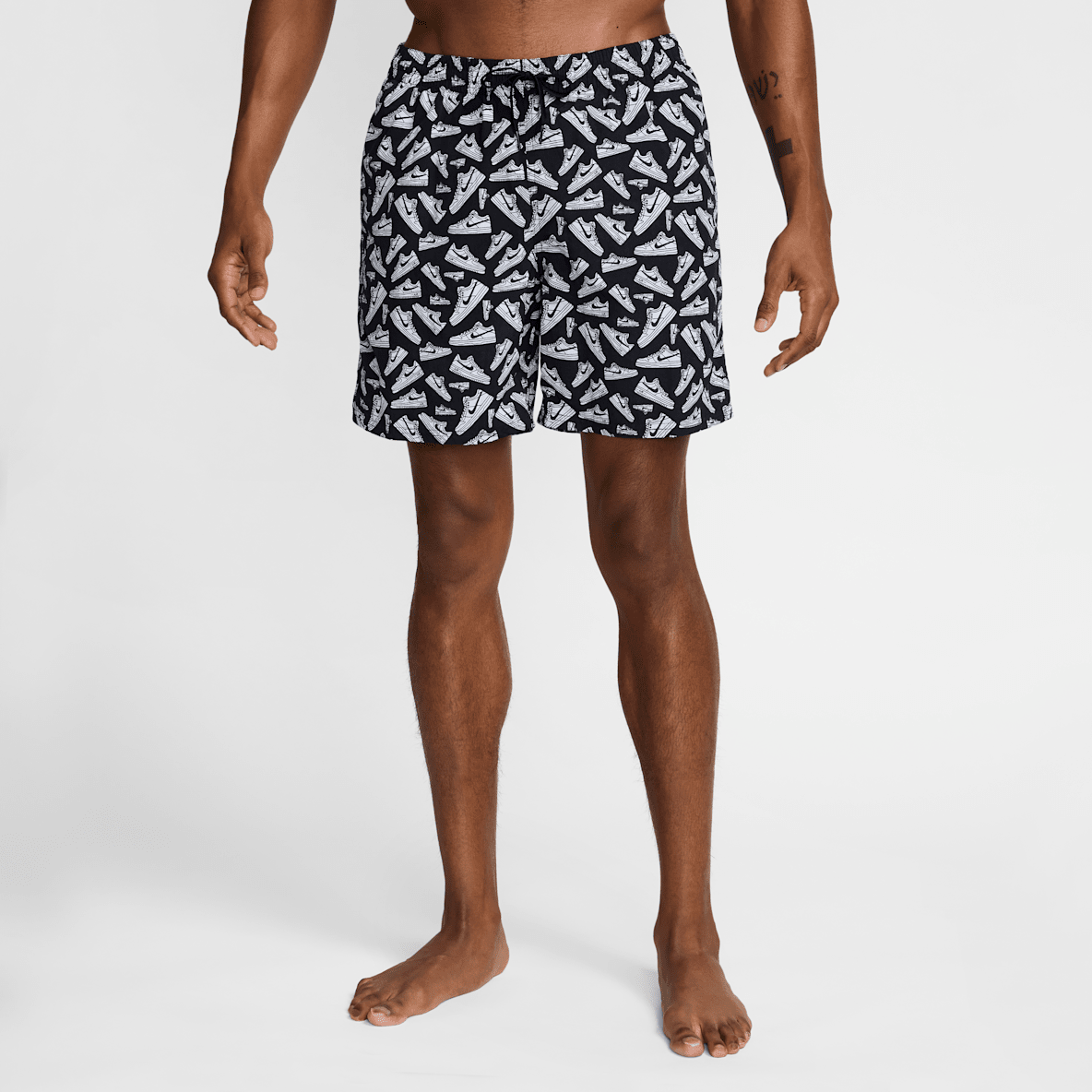 Nike Swim Breaker Nike Swim Breaker Shorts de vóleibol de 18 cm con forro completo para hombre