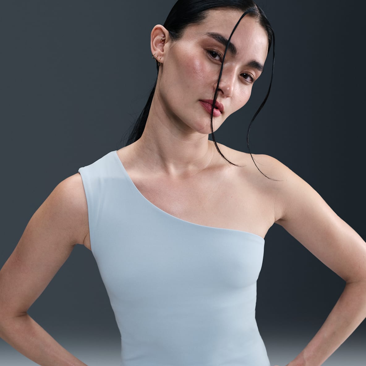 Nike Zenvy Nike Zenvy Camiseta de tirantes Dri-FIT asimétrica para mujer