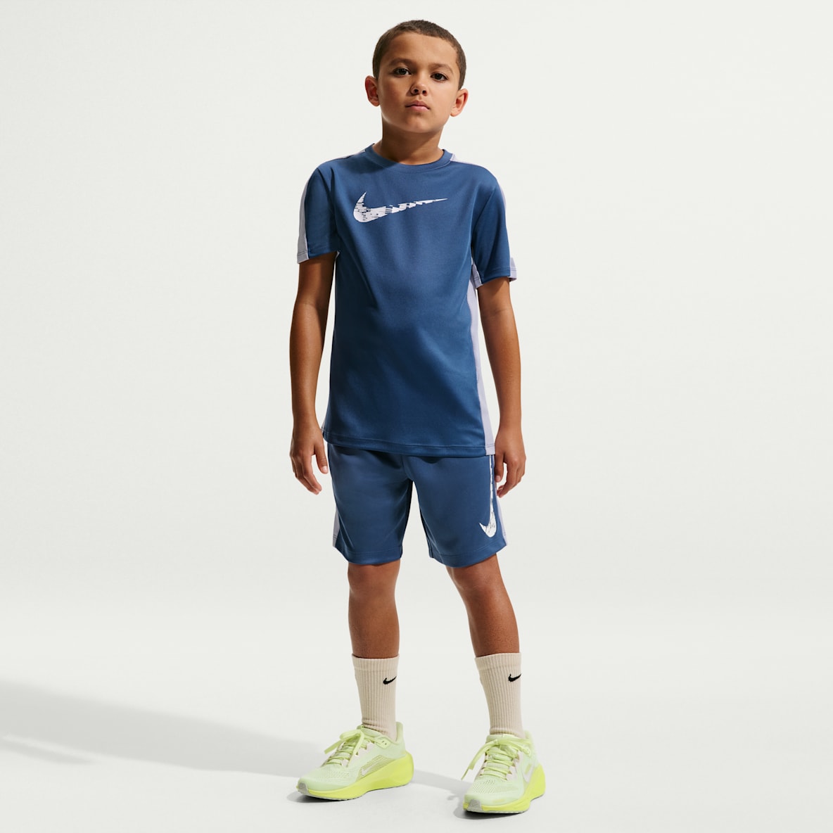 Nike Trophy23 Shorts Dri-FIT para niño talla grande