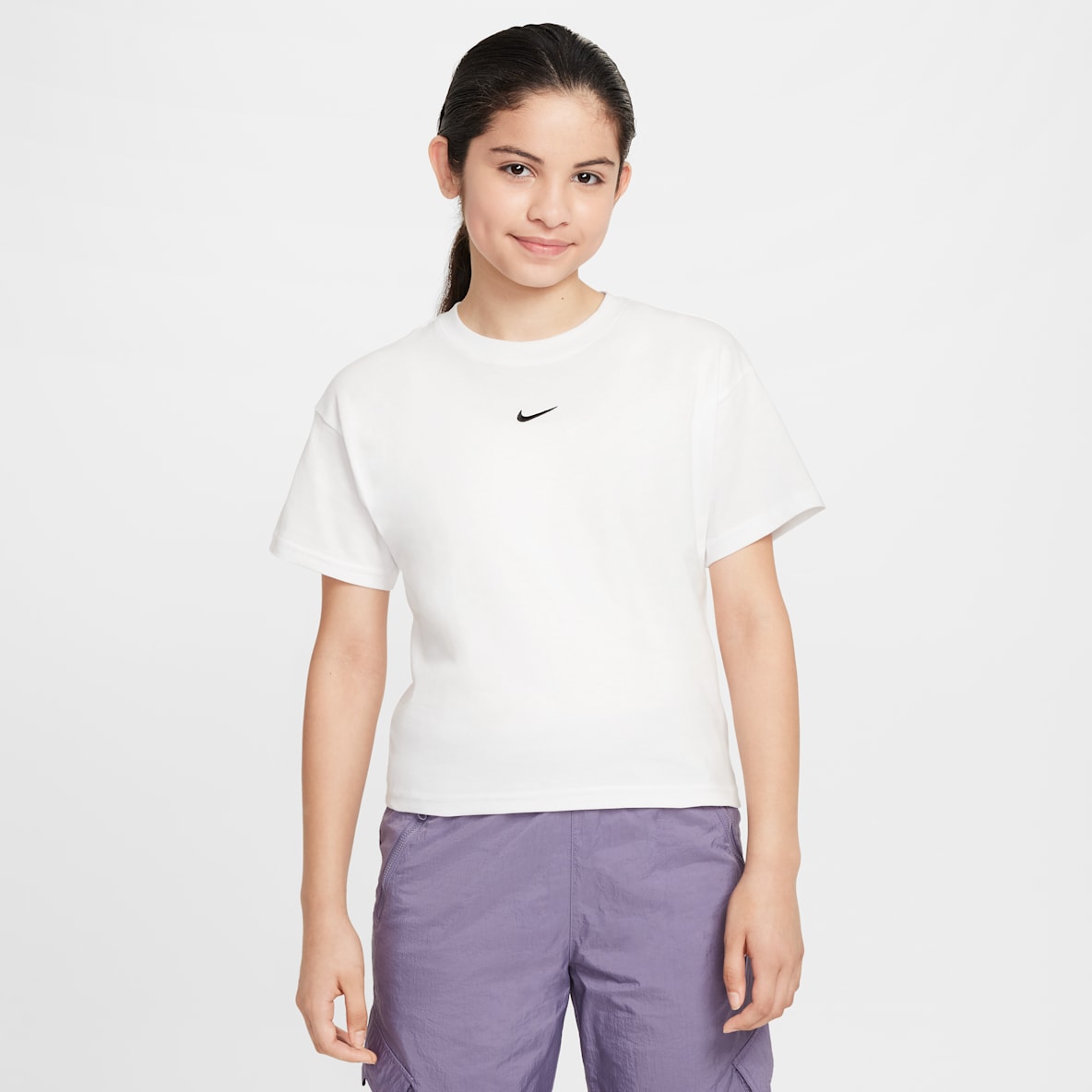 Nike Sportswear Essential Nike Sportswear Essential เสื้อยืดเด็กโต (หญิง)