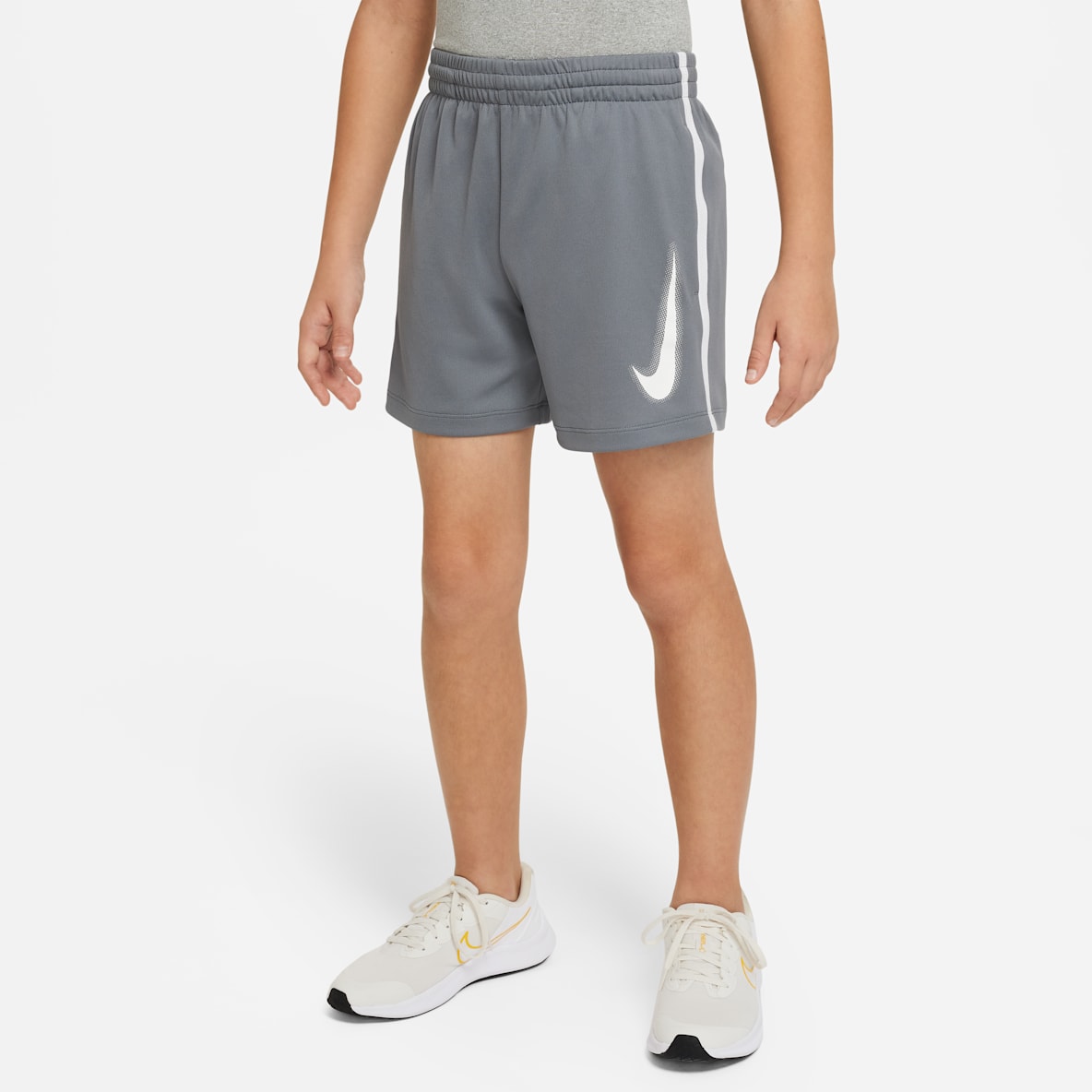 Nike Multi Nike Multi Shorts de entrenamiento con gráfico Dri-FIT para niño talla grande