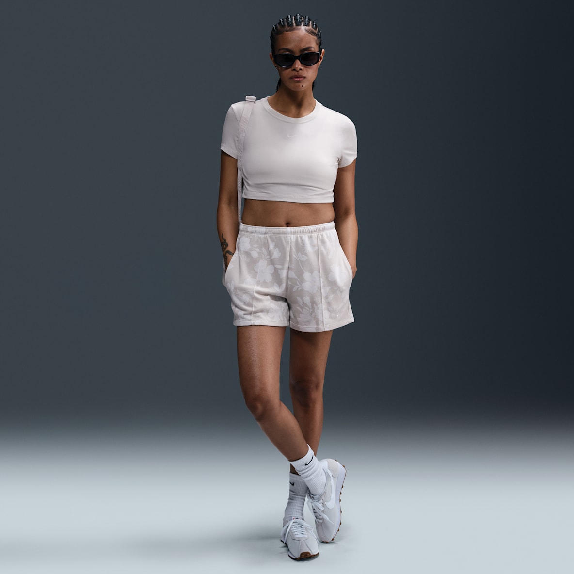 Nike Sportswear Chill Terry Nike Sportswear Chill Terry Normal Belli Fransız Havlu Kumaşı Baskılı Kadın Şortu
