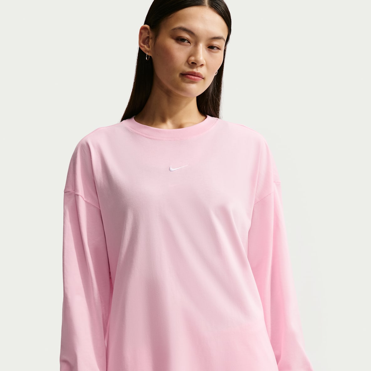 Nike Sportswear Nike Sportswear Women's Oversized Long-Sleeve T-Shirt