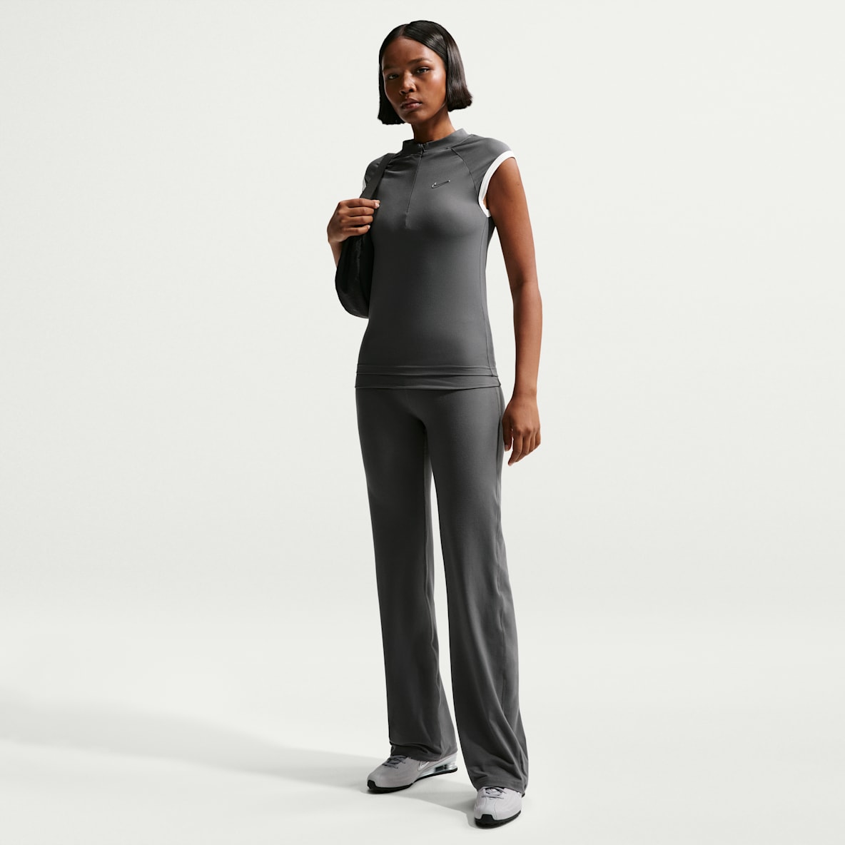 Nike Sportswear Pants acampanados para mujer
