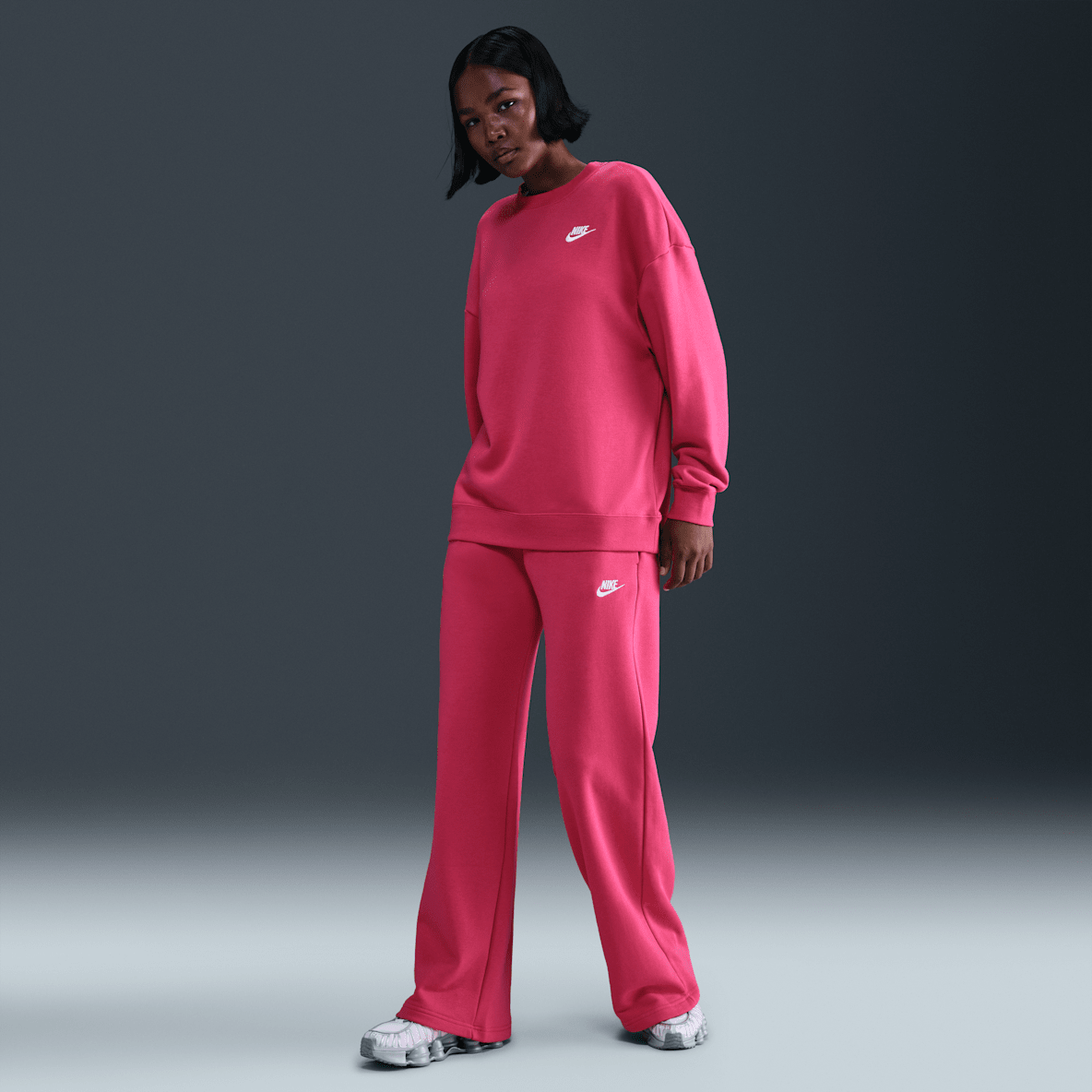 Nike Sportswear Club Fleece Nike Sportswear Club Fleece Women's Mid-Rise Wide-Leg Sweatpants