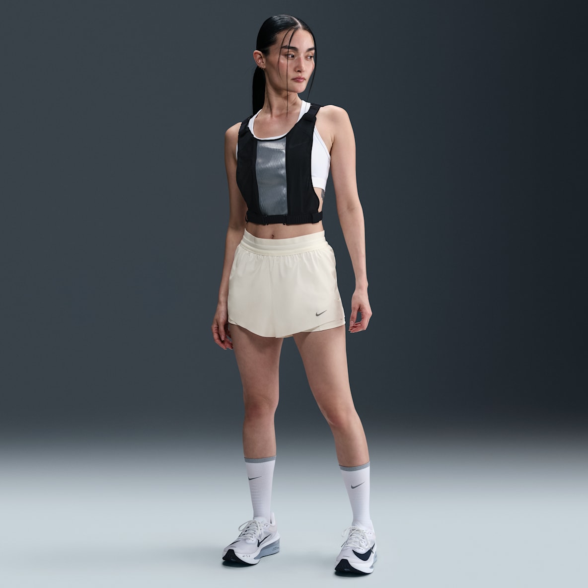 Nike Swift Nike Swift Dri-FIT 2-i-1-løbeshorts med mellemhøj talje til kvinder