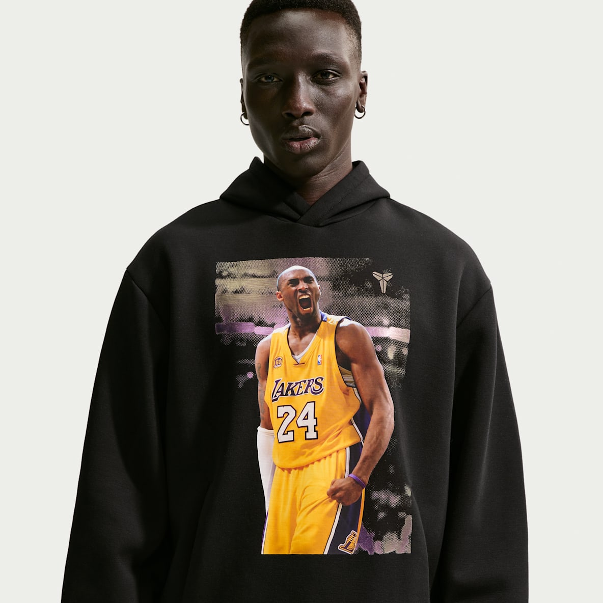 Kobe Sudadera con gorro sin cierre de básquetbol Dri-FIT de tejido Fleece para hombre