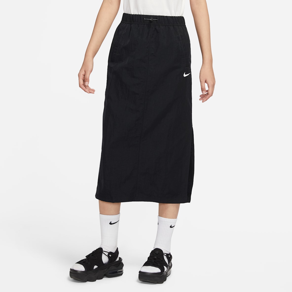 Nike Sportswear Essential Nike Sportswear Essential Women's Woven High-Rise Skirt
