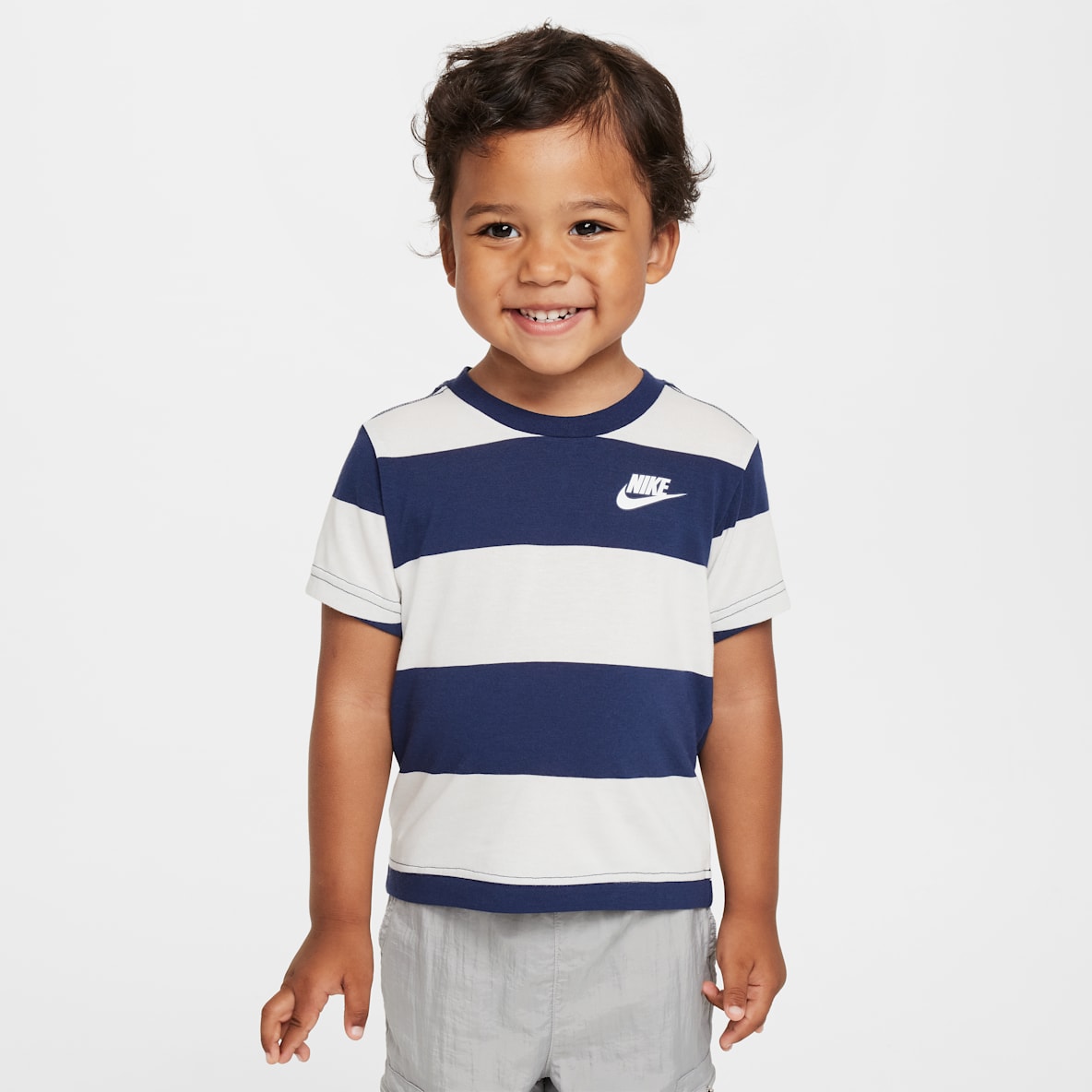 Nike Playera de rugby a rayas para niño pequeño