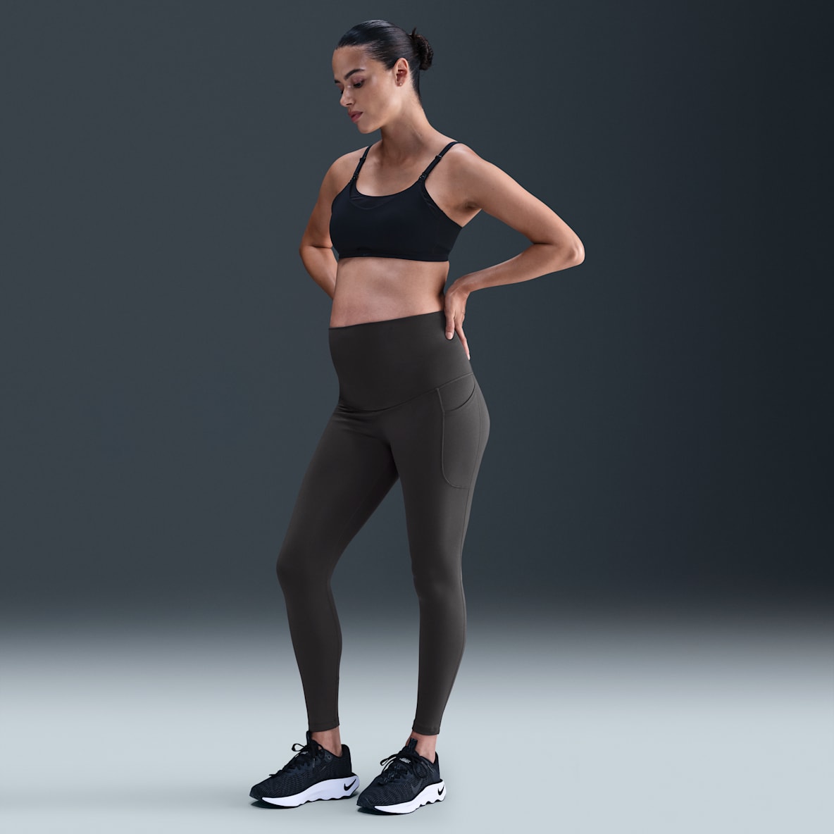 Nike (M) One Nike (M) One Leggings de maternidad de tiro alto de 7/8 con bolsillos para mujer