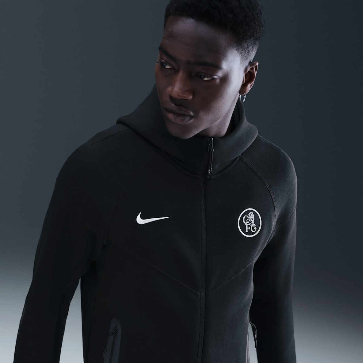 Chelsea F.C. Tech Windrunner Chelsea F.C. Tech Windrunner Men's Nike Total 90 Football Fleece Full-Zip Jacket