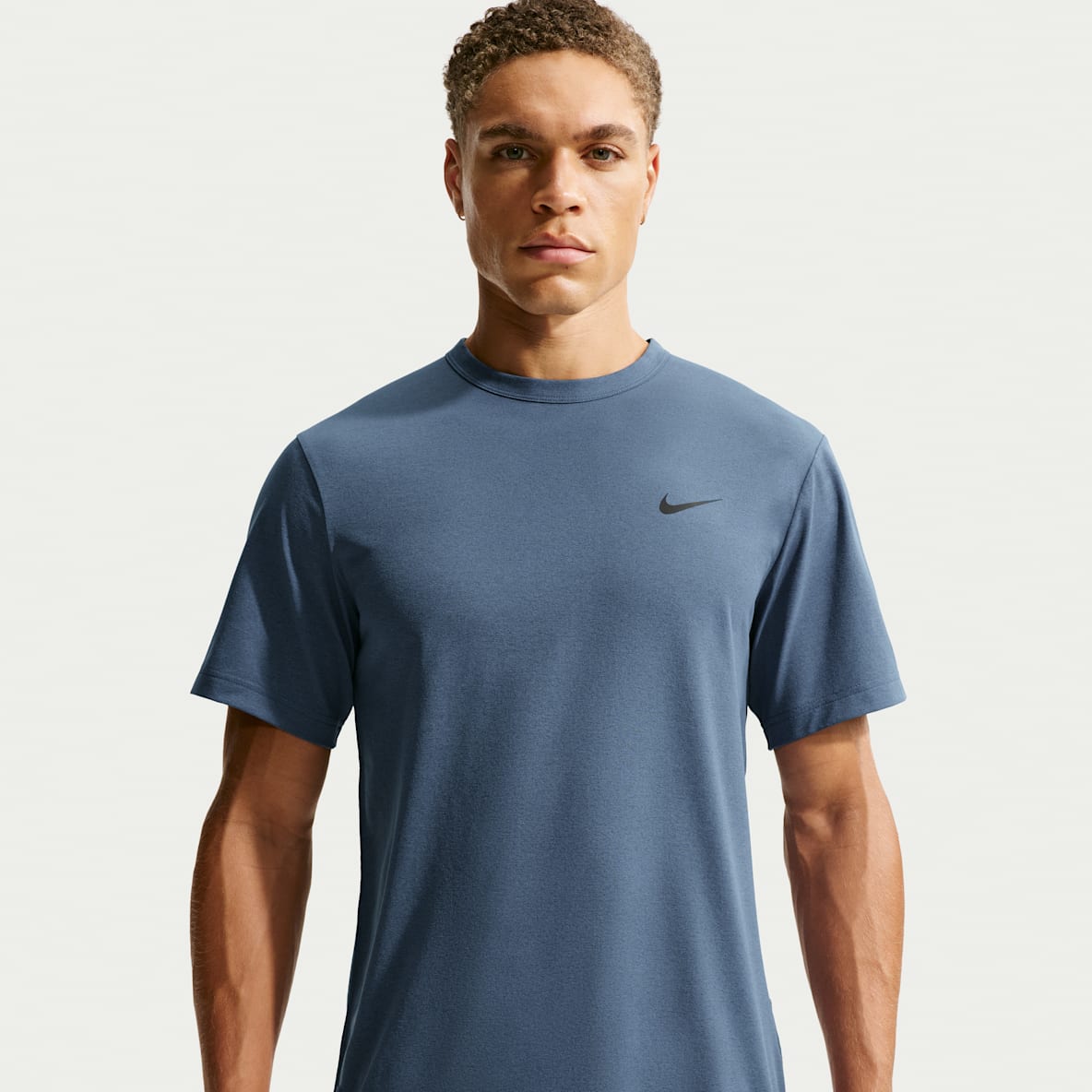 Nike Hyverse Men's Dri-FIT UV Short-sleeve Versatile Top