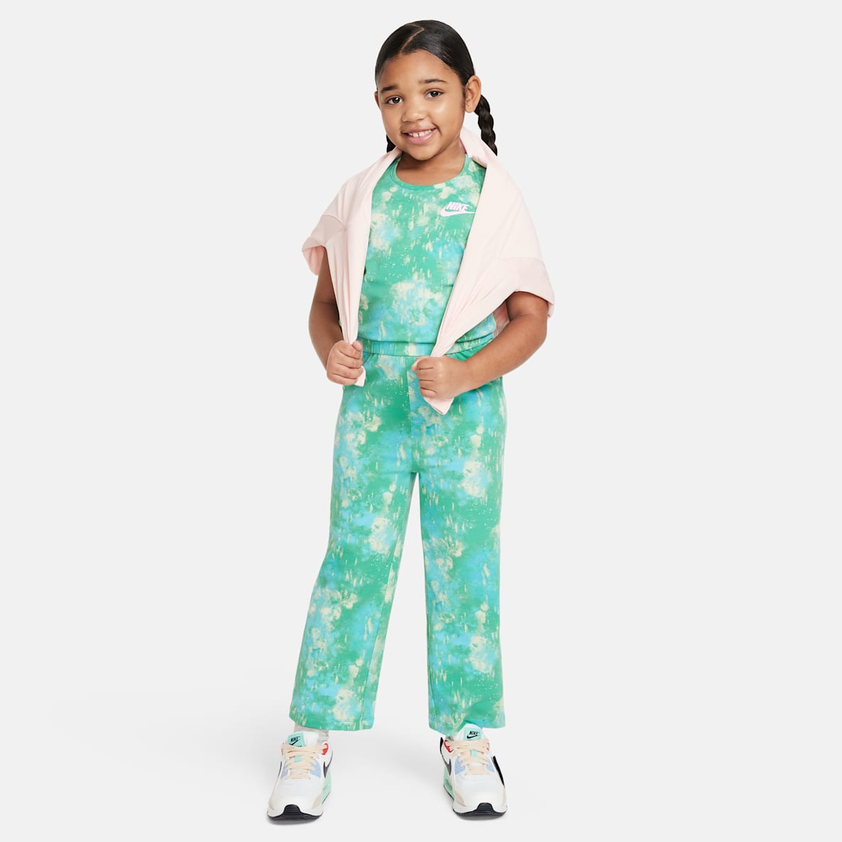 Nike Club Jumpsuit estampado para niños talla pequeña