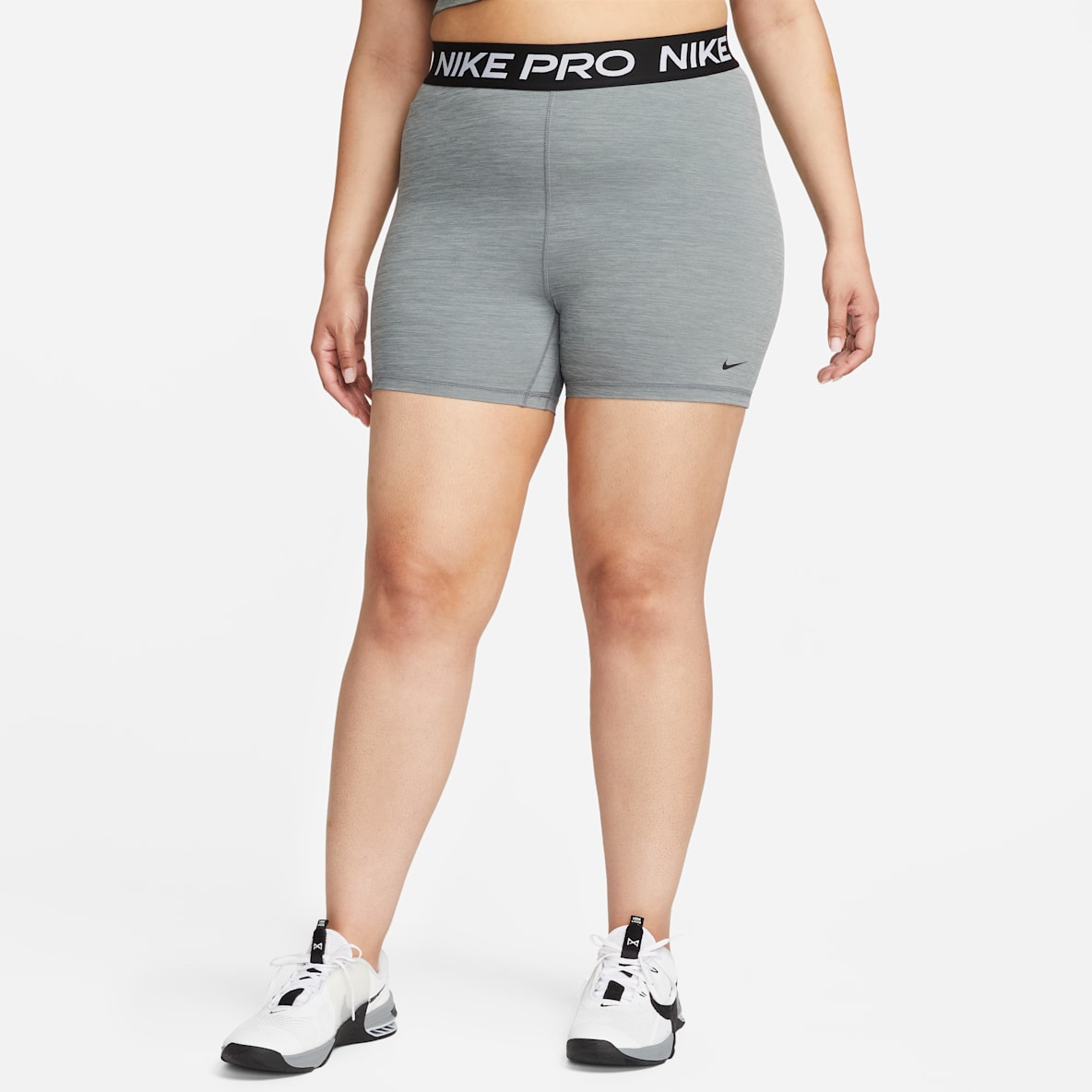 Nike Pro 365 Nike Pro 365 Women's 5" Shorts (Plus Size)