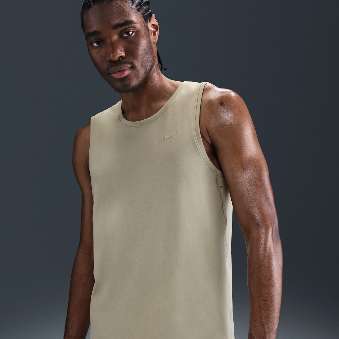Nike Primary Nike Primary Men's Dri-FIT Versatile Tank