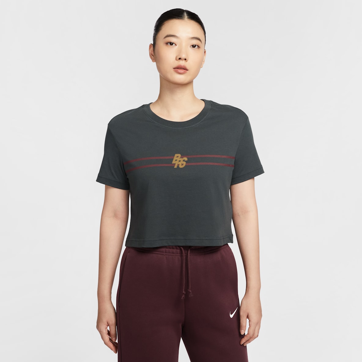 Nike Sportswear Club Nike Sportswear Club Women's Loose Cropped T-Shirt