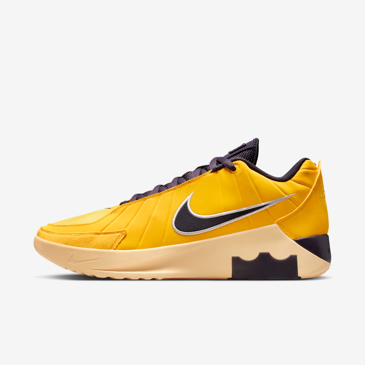 LeBron Witness IX EP LeBron Witness IX EP Basketball Shoes