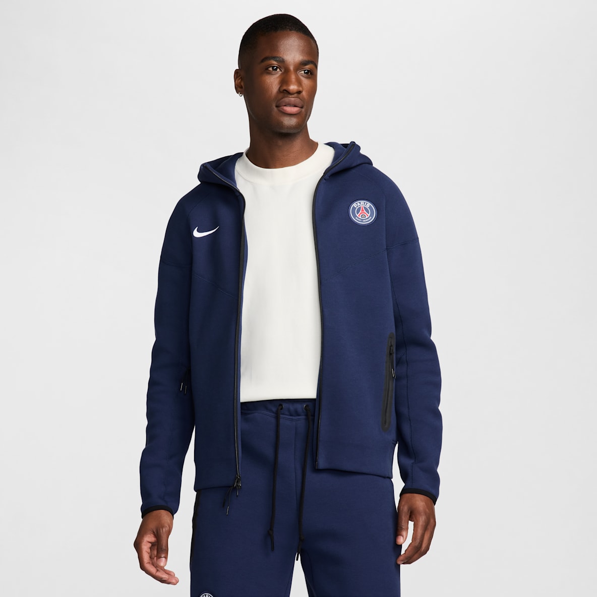 Paris Saint-Germain Tech Fleece Windrunner Paris Saint-Germain Tech Fleece Windrunner Men's Nike Football Full-Zip Hoodie