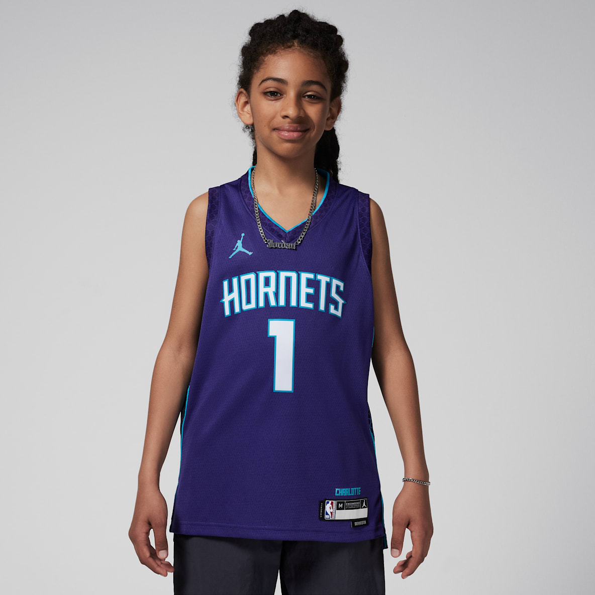 LaMelo Ball Charlotte Hornets Statement Edition LaMelo Ball Charlotte Hornets Statement Edition Older Kids' Jordan Dri-FIT NBA Swingman Jersey