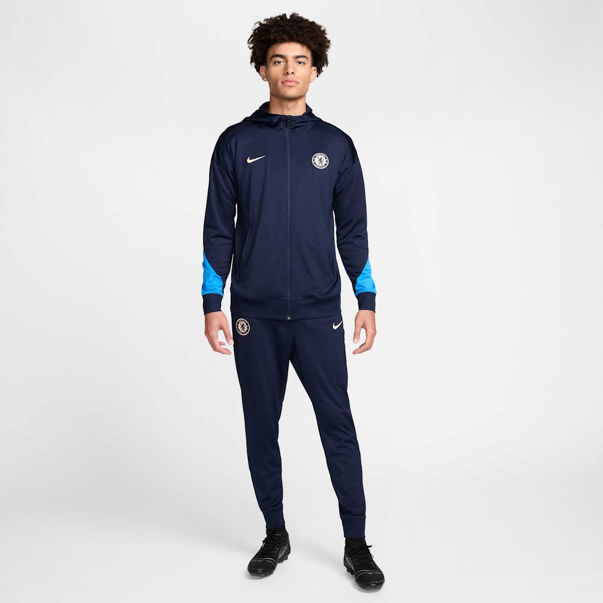Chelsea F.C. Strike Chelsea F.C. Strike Men's Nike Dri-FIT Football Hooded Knit Tracksuit