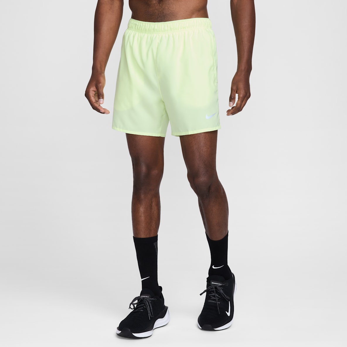 Nike Challenger Nike Challenger Pantalón corto de running Dri-FIT de 13 cm con malla interior - Hombre