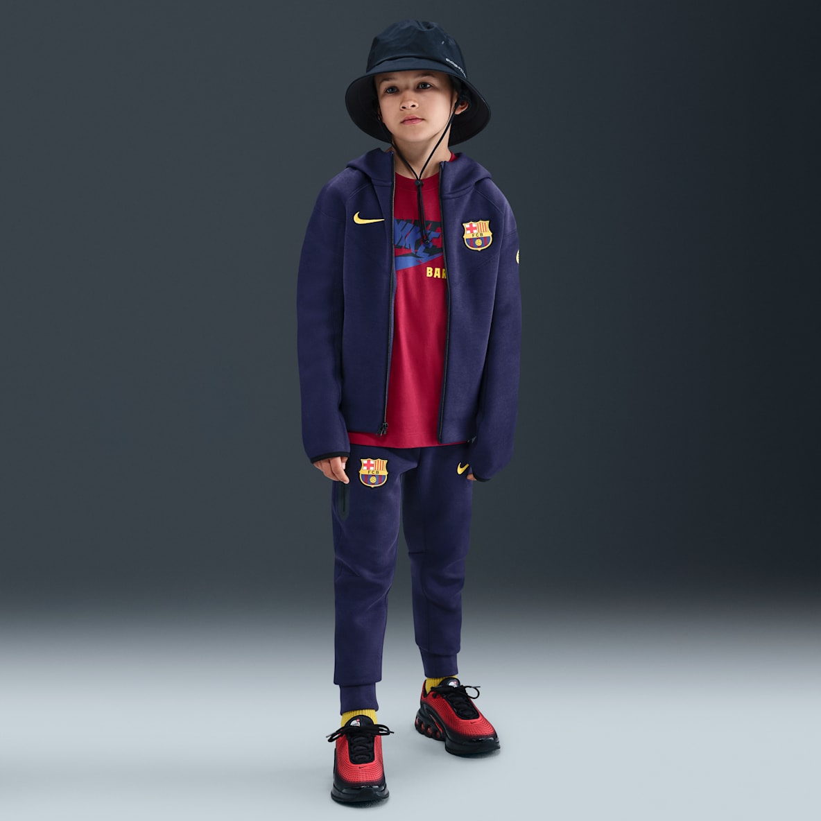 F.C. Barcelona Tech F.C. Barcelona Tech Older Kids' (Boys') Nike Football Fleece Pants