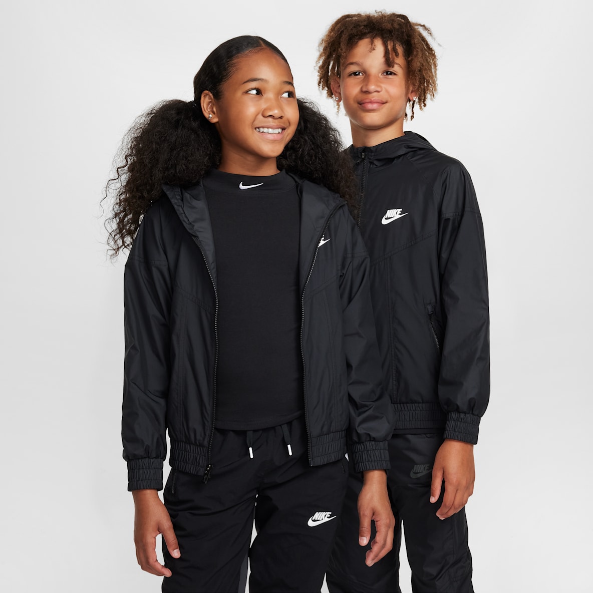 Nike Sportswear Windrunner Nike Sportswear Windrunner Older Kids' Hooded Repel Jacket