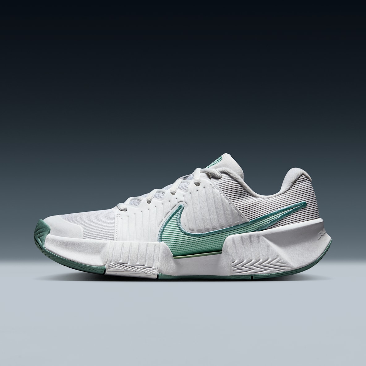 Nike GP Challenge Pro Nike GP Challenge Pro 女款硬地球場網球鞋