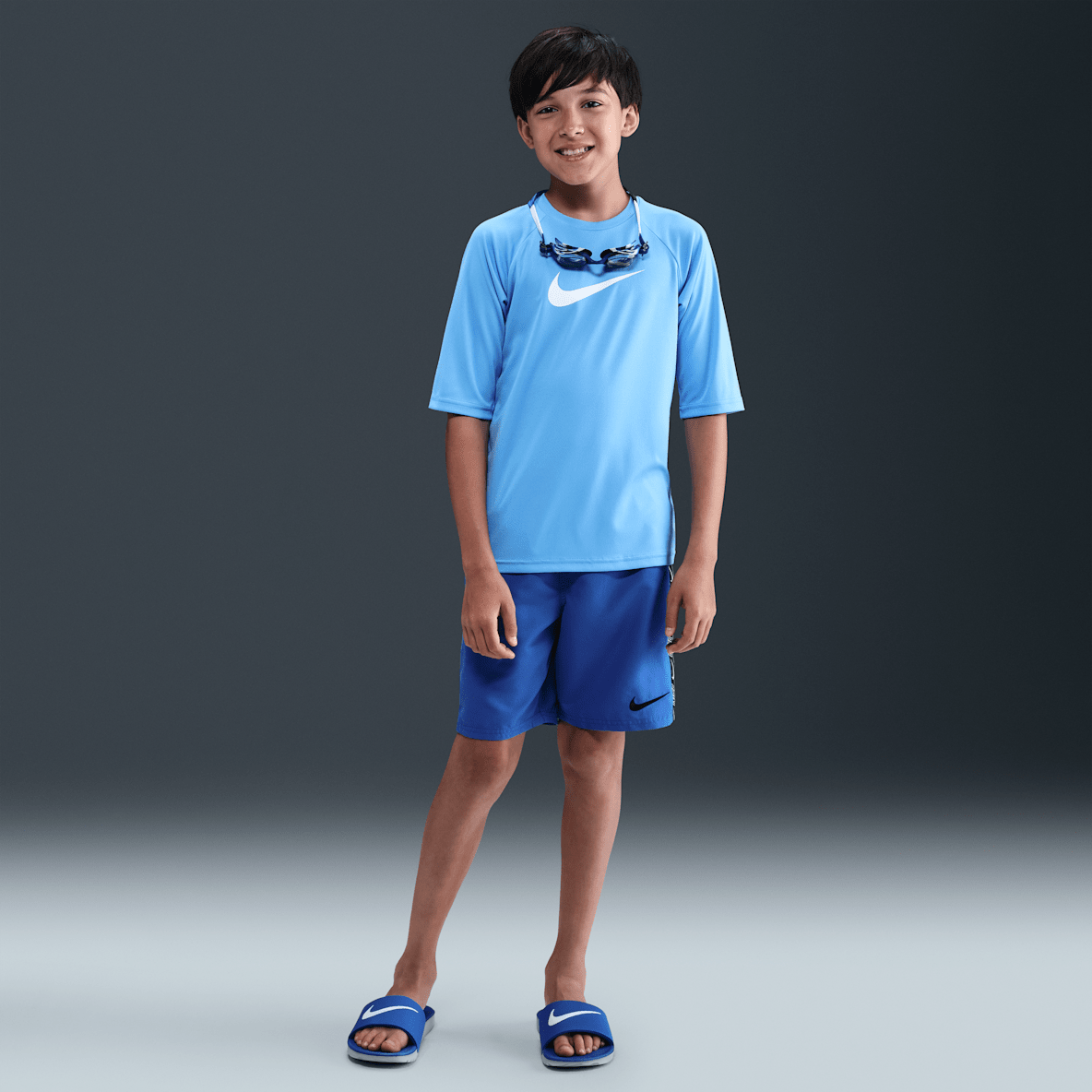 Nike Swim Logo Tape Lap Nike Swim Logo Tape Lap Shorts de vóleibol de 18 cm para niño