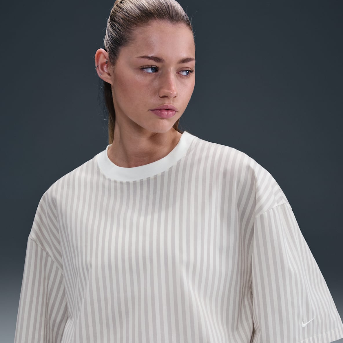 Nike Sportswear Chill Poplin Nike Sportswear Chill Poplin Women's Striped Boxy Top