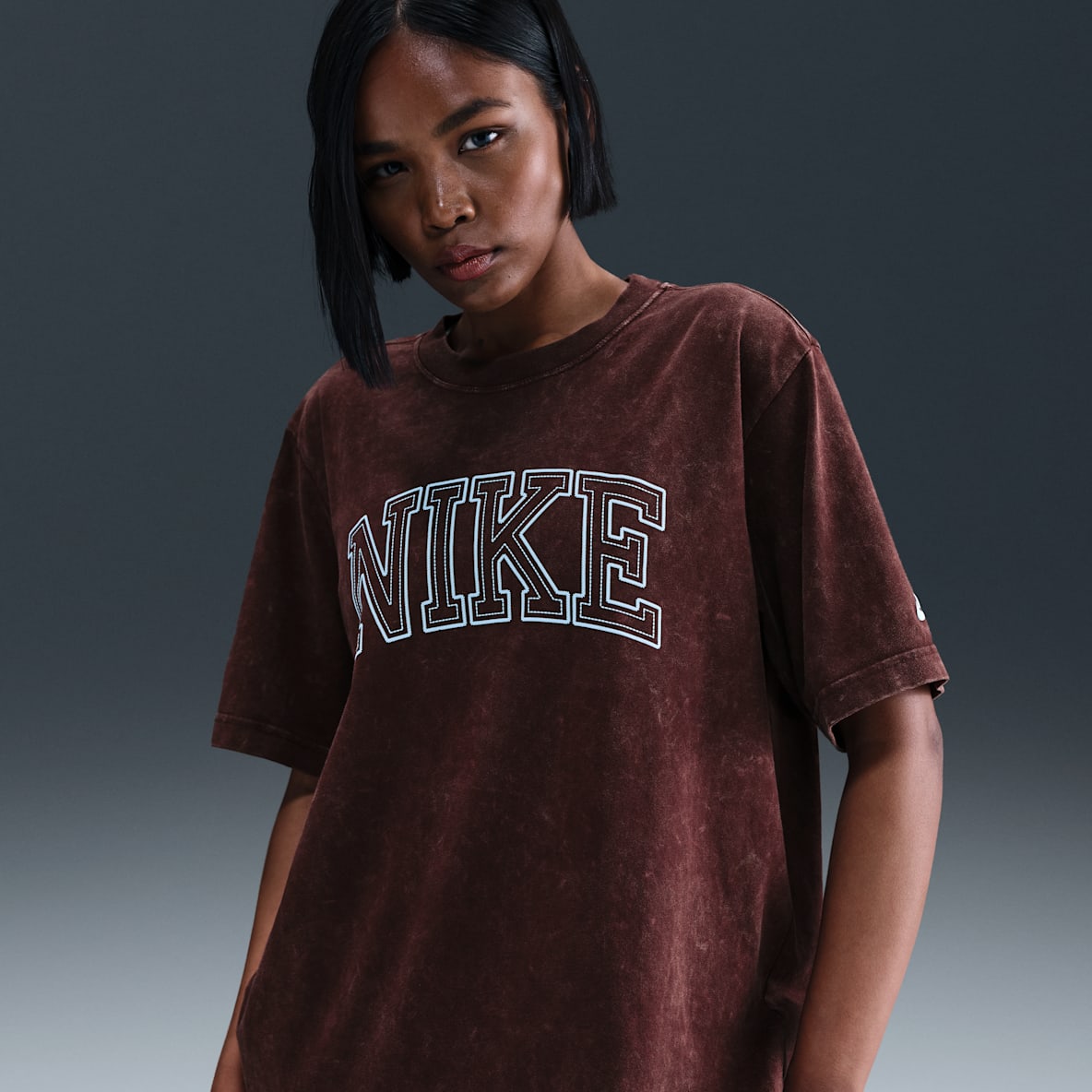 Nike Sportswear Classics Nike Sportswear Classics Women's Loose T-Shirt