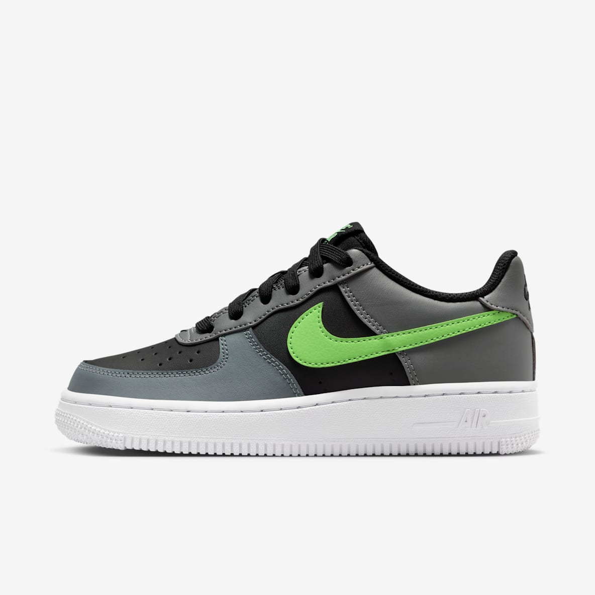 Black Air Force 1 Shoes. Nike.com