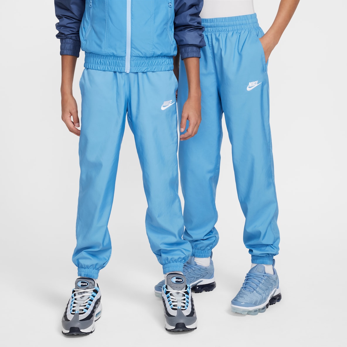 Nike Sportswear Club Nike Sportswear Club Joggers de tejido Woven para niños talla grande