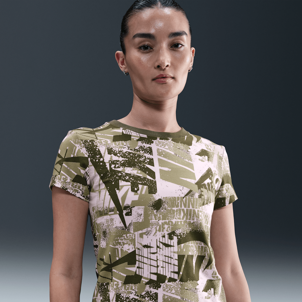 Nike Sportswear Women's Slim T-Shirt
