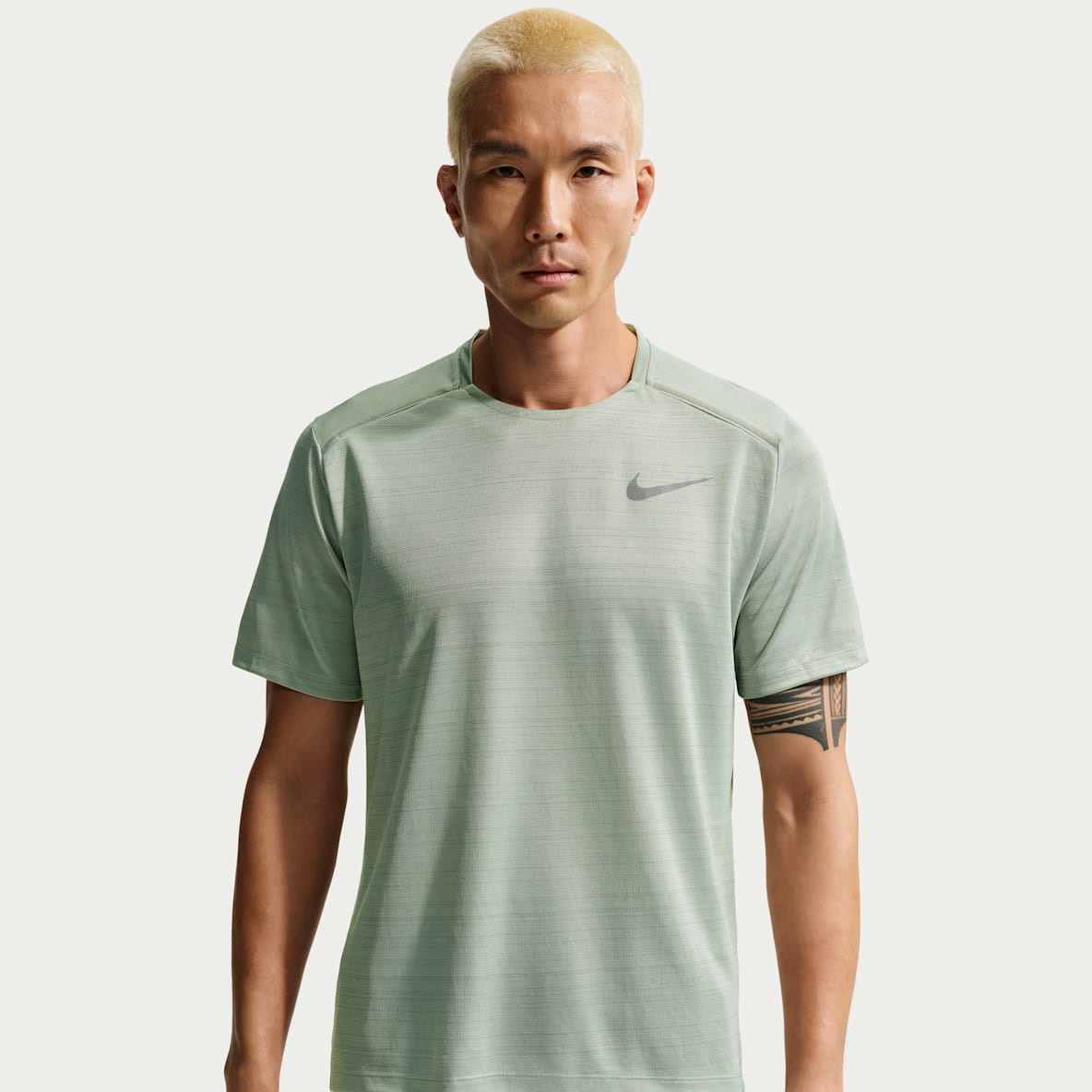 Nike Dri-FIT Miler Men's Short-Sleeve Running Top