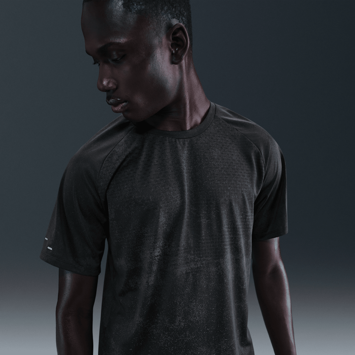Nike Stride Nike Stride Maglia da running a manica corta con dettagli dal design rifrangente Dri-FIT ADV – Uomo