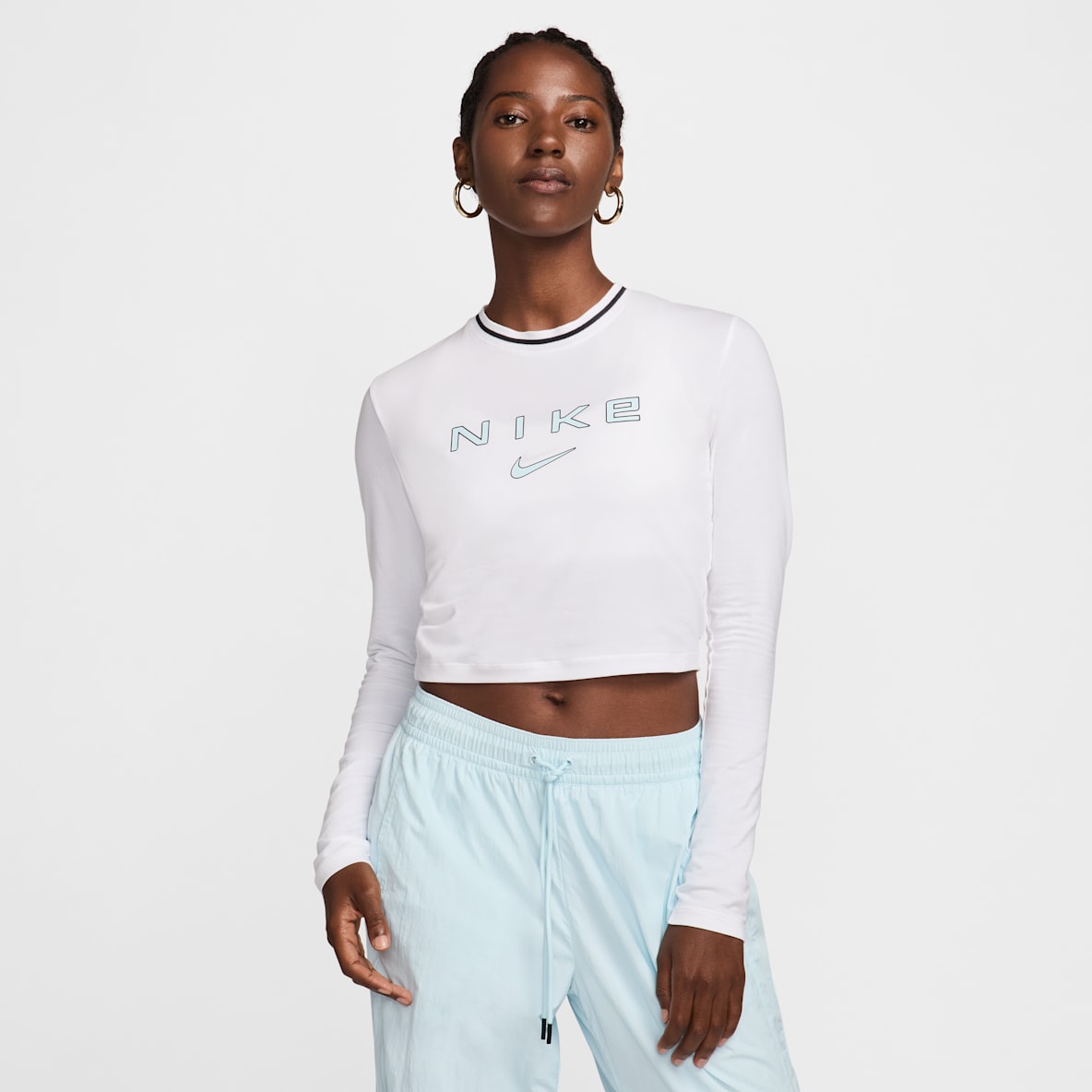 Nike Sportswear Chill Knit Women's Slim Long-Sleeve Cropped Graphic T-Shirt