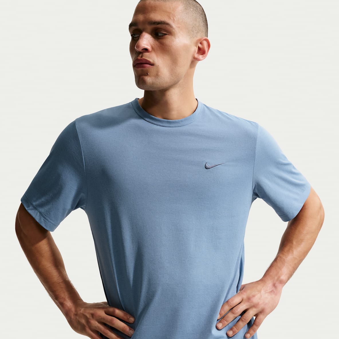 Nike Hyverse Men's Dri-FIT UV Training T-Shirt
