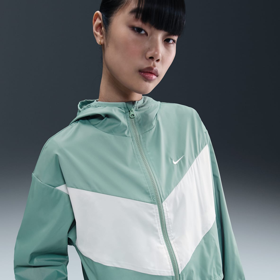 Nike Sportswear Windrunner Nike Sportswear Windrunner Women's Loose Woven Hooded Jacket