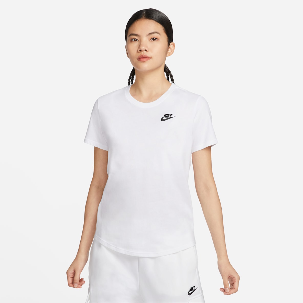 Nike Sportswear Club Essentials Nike Sportswear Club Essentials Women's T-Shirt