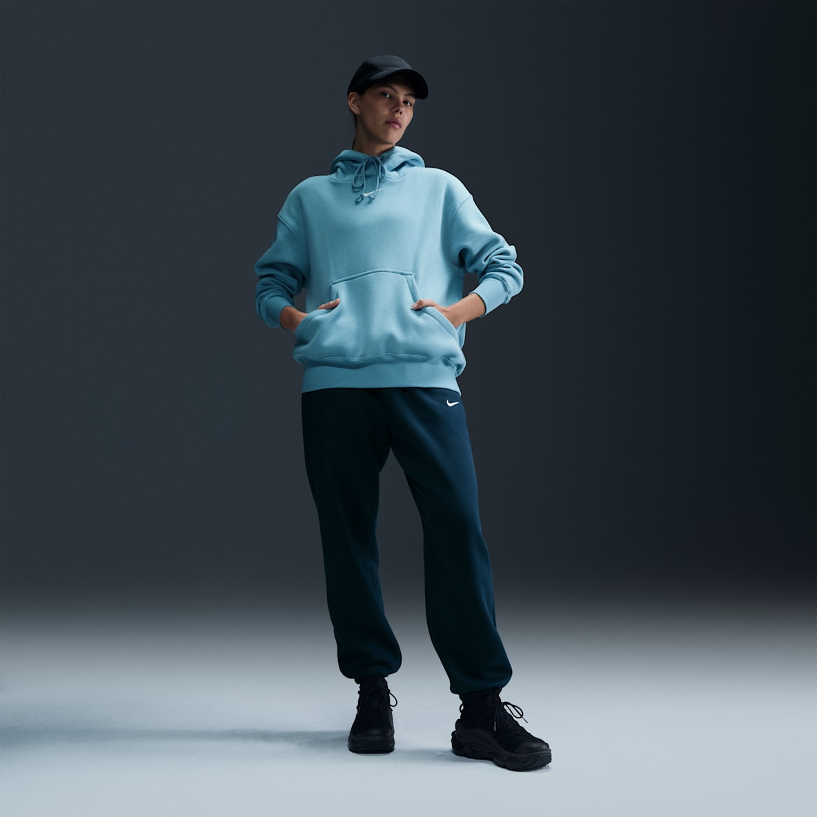 Nike Sportswear Phoenix Fleece Nike Sportswear Phoenix Fleece Women's High-Waisted Oversized Sweatpants