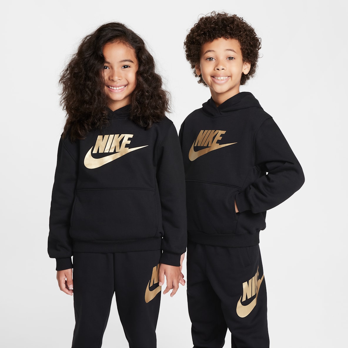 Nike Sportswear Club Fleece Nike Sportswear Club Fleece Sudadera con gorro para niños talla pequeña
