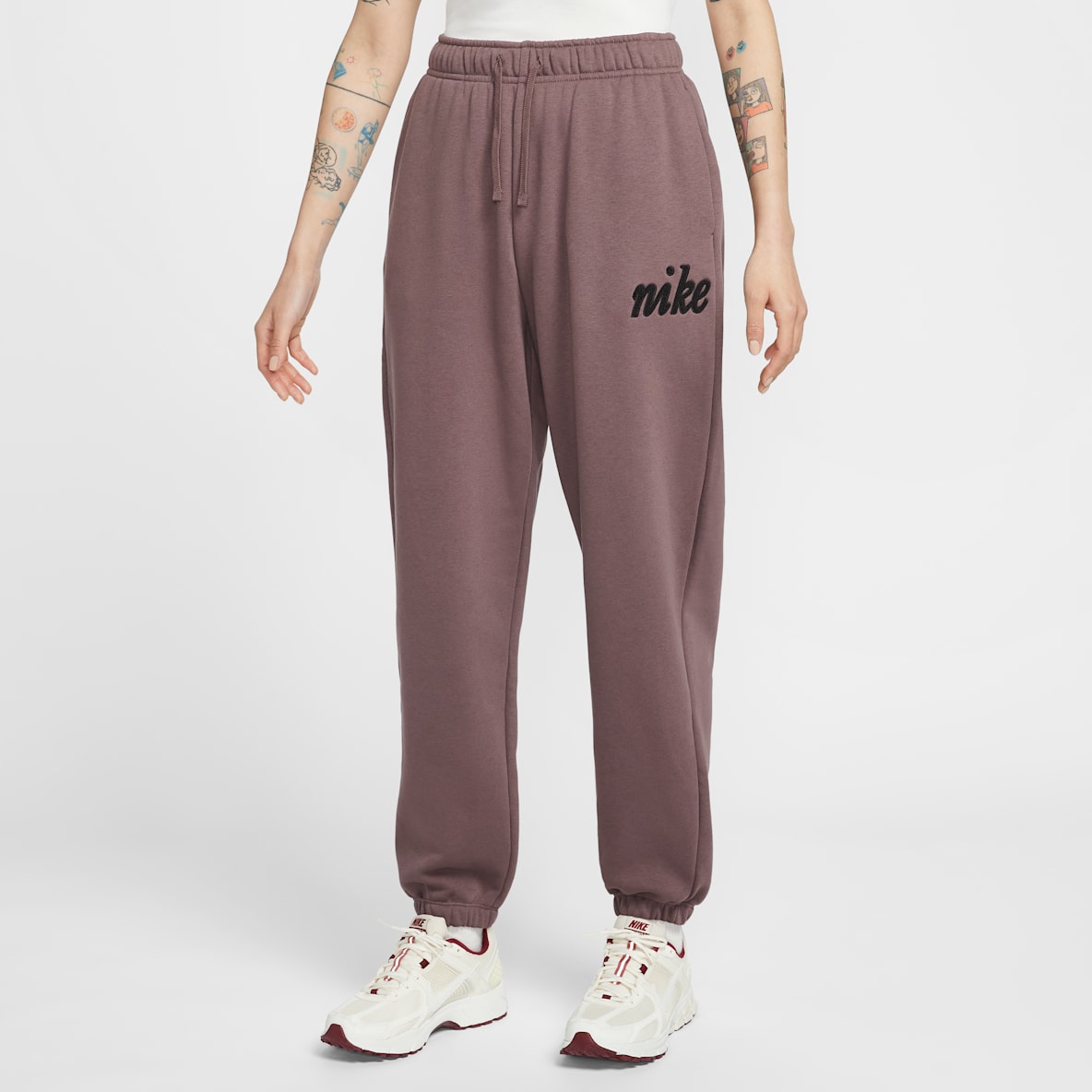 Nike Sportswear Club Fleece Women's Mid-Rise Oversized Tracksuit Bottoms