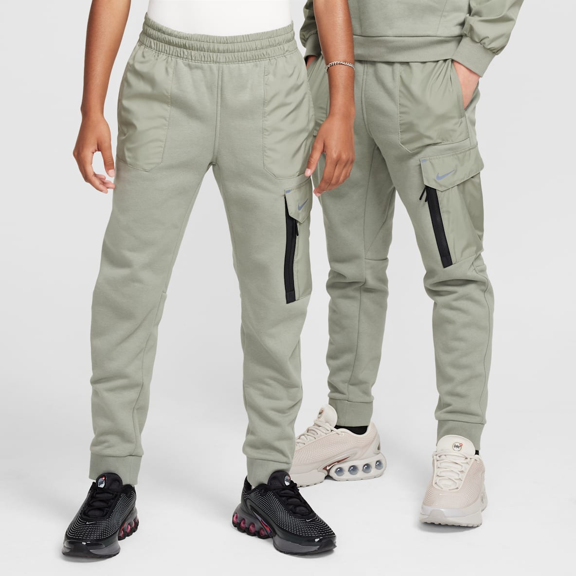 Nike Sportswear City Utility EasyOn Nike Sportswear City Utility EasyOn Pantalon en tissu Fleece pour ado