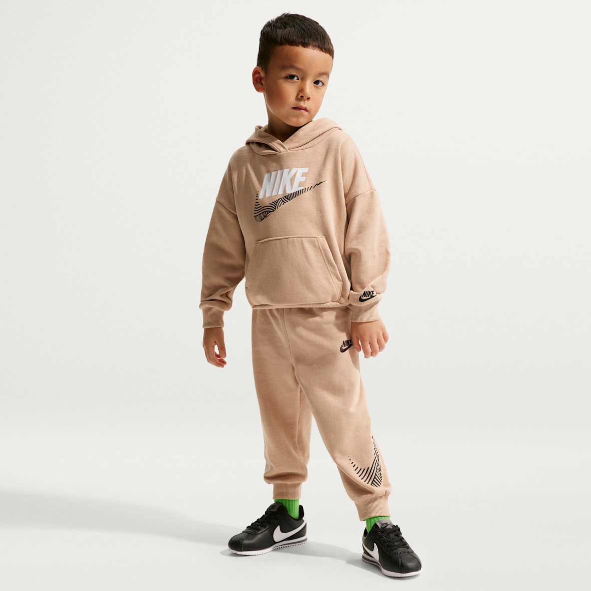 Nike Sportswear In The Zone Conjunto de 2 piezas con sudadera sin cierre de French Terry oversized infantil